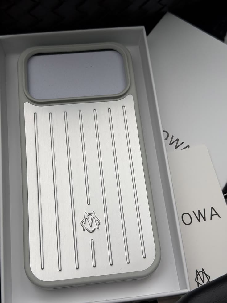 Zyntra™ Rimowa Style Aluminum Groove Matte Luggage Case for iPhone